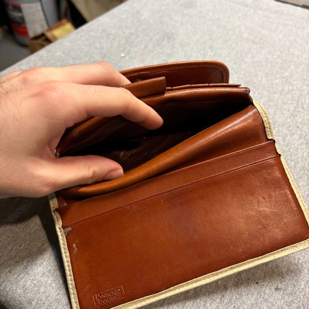 Vintage Dooney & Bourke All Weather Leather Wallet - Picture 4 of 13